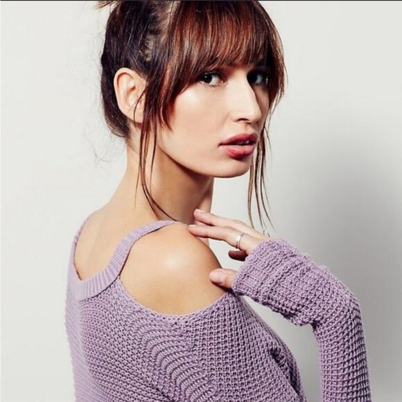 FREE PEOPLE Womens Cold Shoulder Long Sleeve Swing Tunic Sweater Top Size XS - Picture 4 of 6